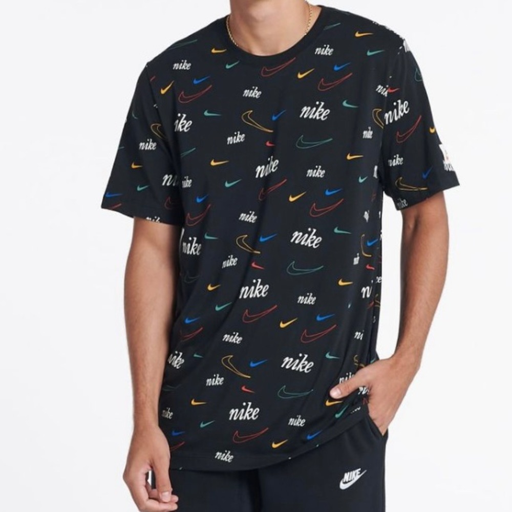 SOLD - Nike T-Shirt All Over Swoosh Graphic Print